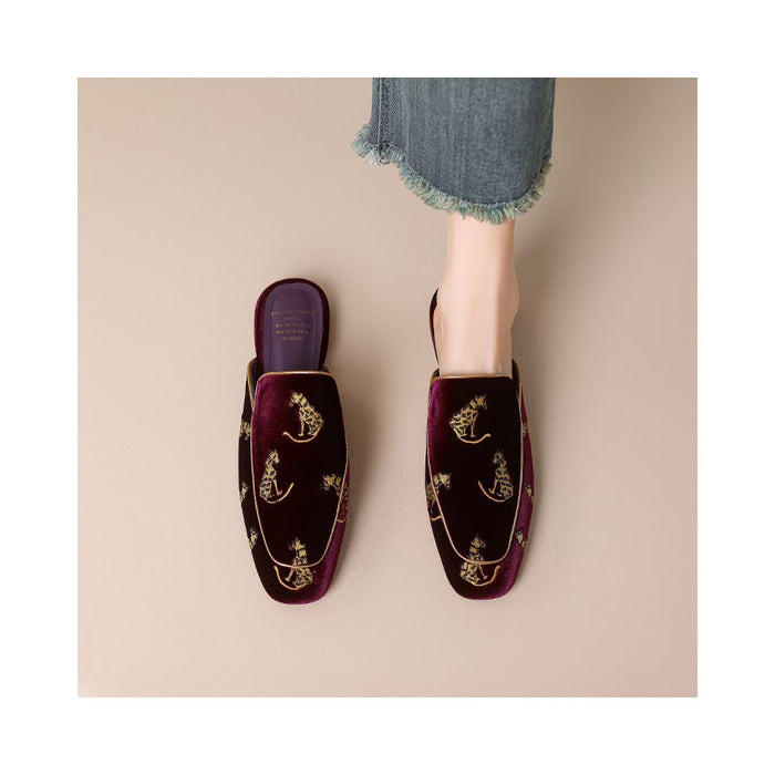 ASAYA6608 – Velvet Muse Embroidered Mules 🐾✨