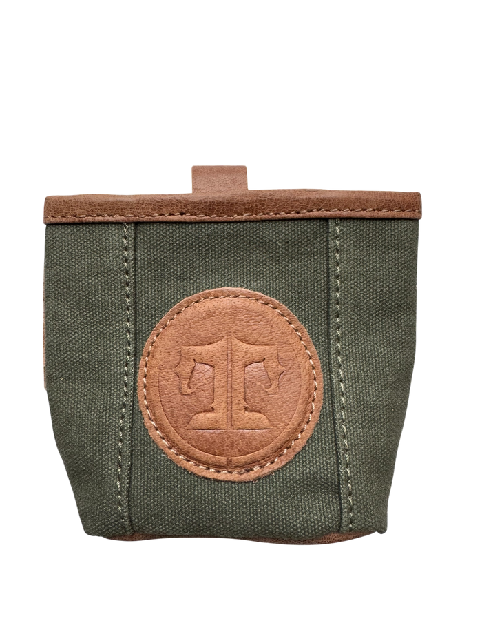 BARN TREAT POUCH