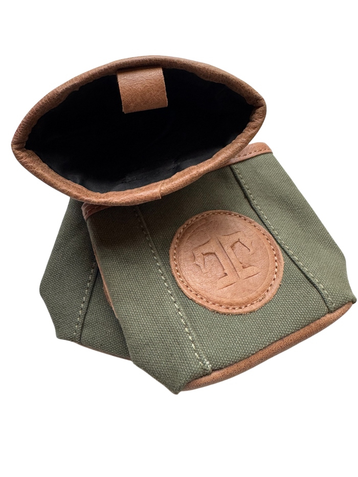 BARN TREAT POUCH