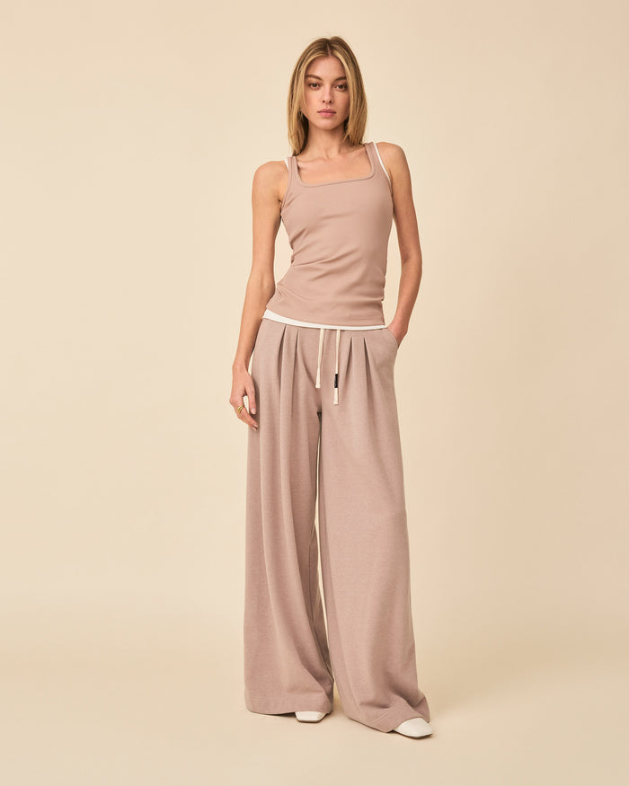 BLAKE TOP ALMOND