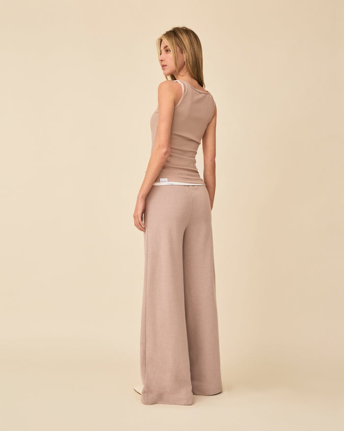 BLAKE TOP ALMOND