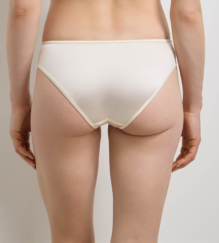 Culotte ivoire Dim x Ines de la Fressange