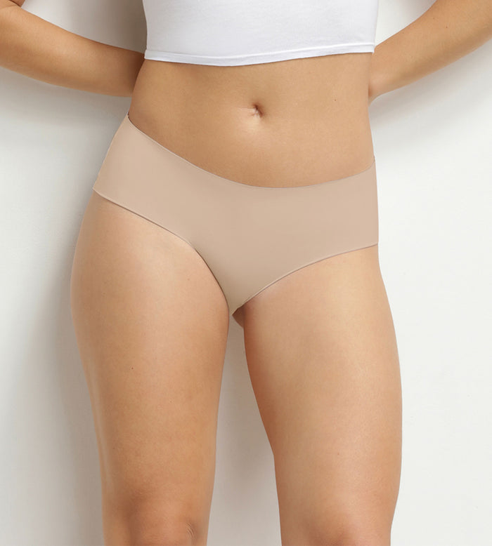Culotte taille haute femme invisible en microfibre Nude Dim