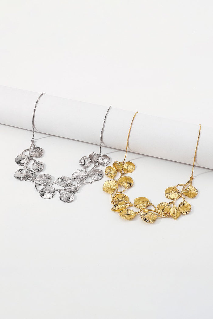 Elegant Leaves Necklace