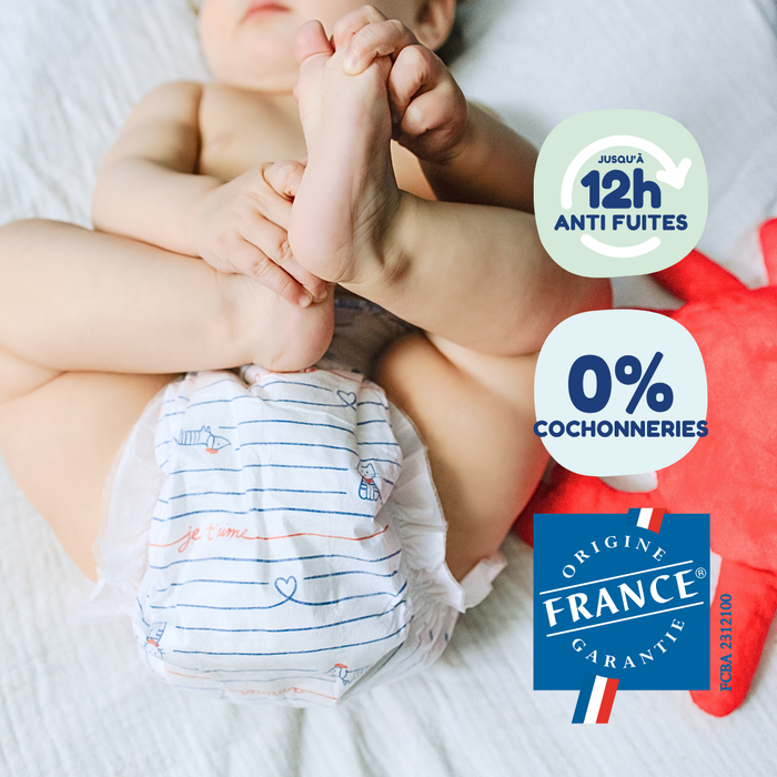 Bébé avec couche écologique française 0% cochonneries