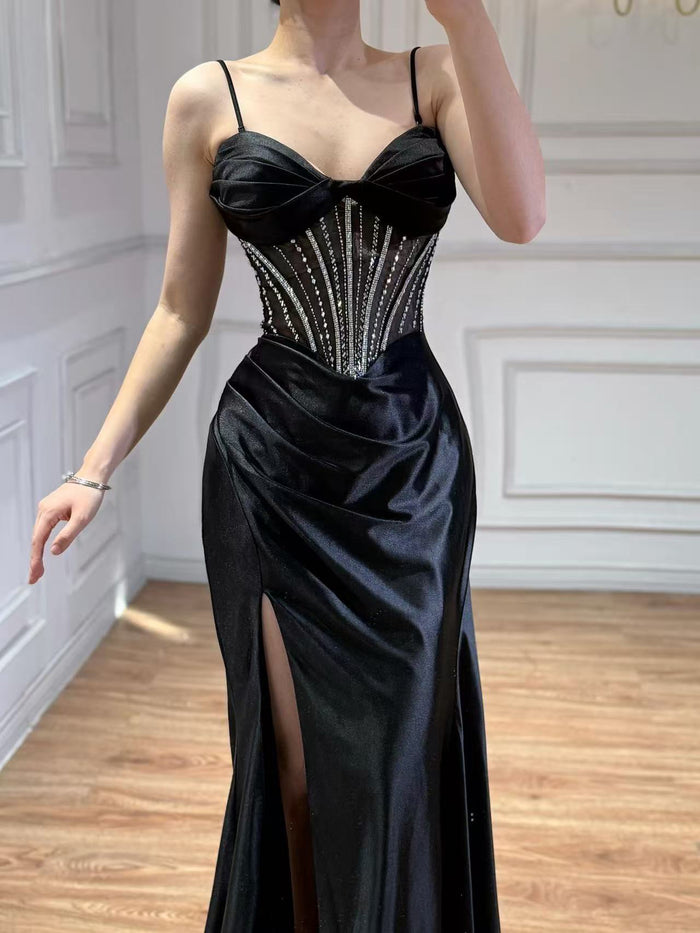 Black / 2