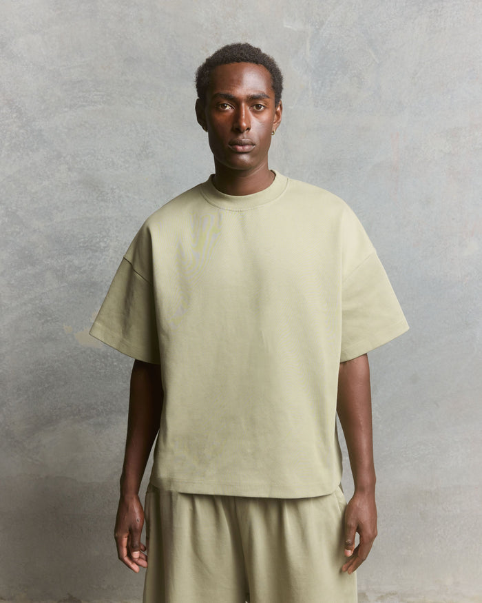 Nothing 400 Tee | Moss