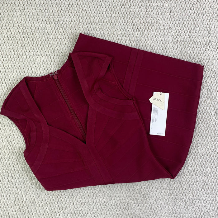 Red wine-colored tight V-neck low-cut dress