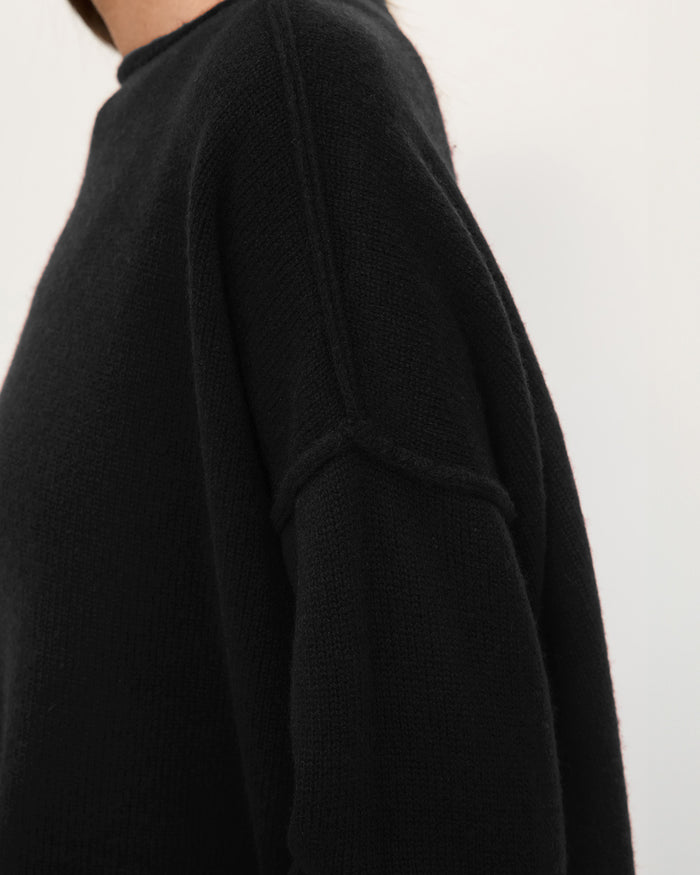 SHAWN SWEATER BLACK