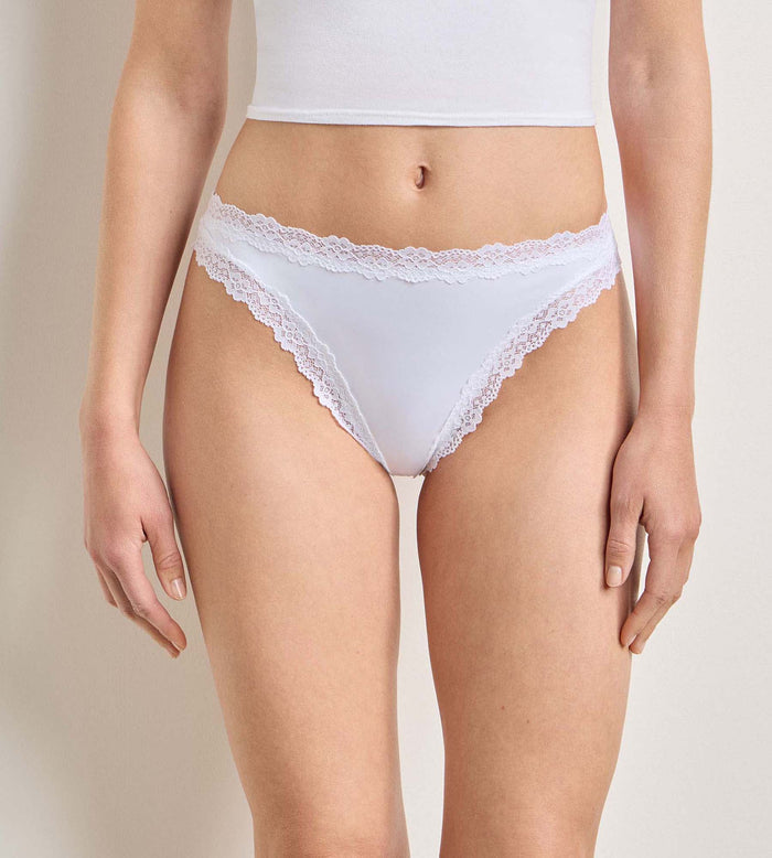 String femme en microfibre et dentelle Blanc Dim