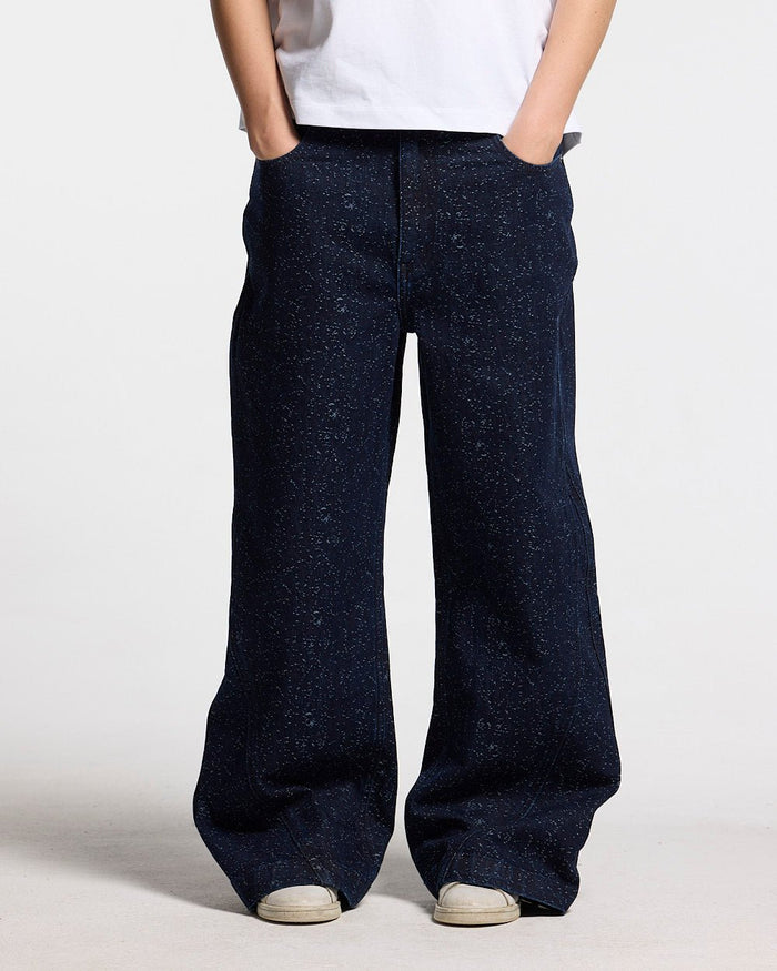 TWISTED JEANS V3 BLACK - dark navy baggy jeans, front view on female model - Cold Culture #woman