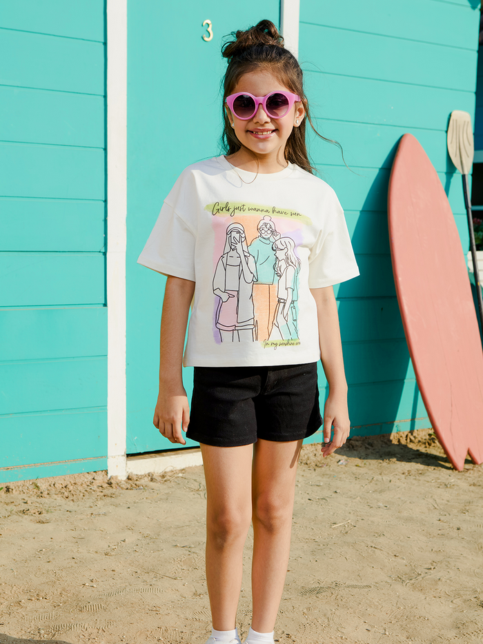 VITAMINS GIRLS JUST WANNA HAVE SUN BOXY FIT T-SHIRT