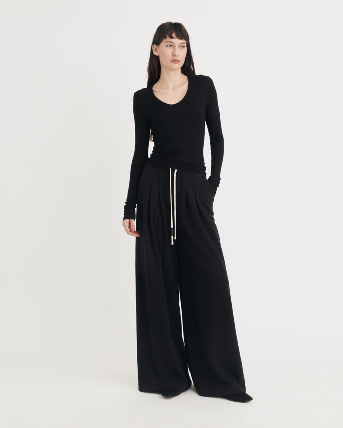 VIVIAN TOP BLACK
