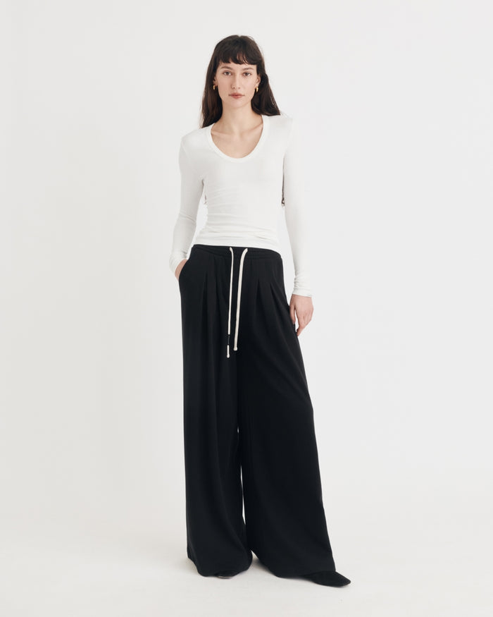 VIVIAN TOP OFF WHITE