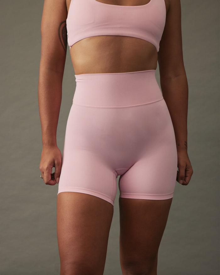 YK Move Cloud Shorts | Blush